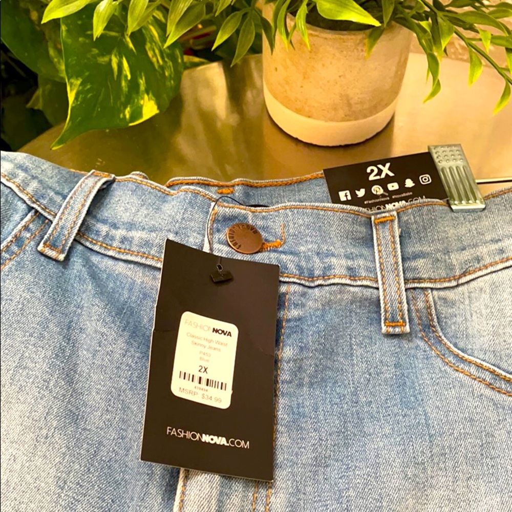Fashion Nova plus size jeans size 2X